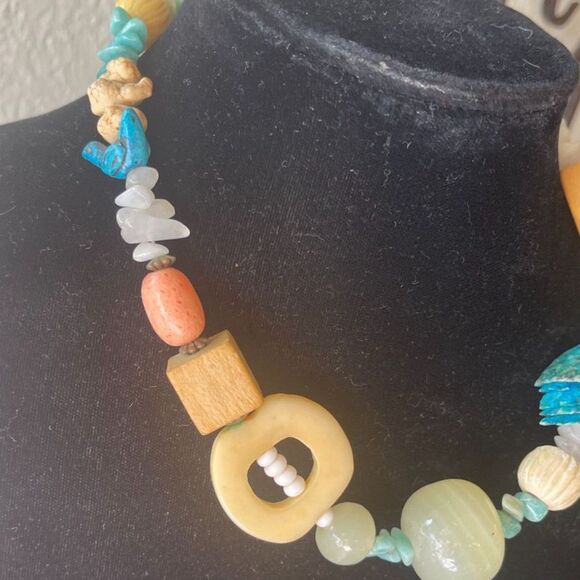 Vtg Bead Necklace, Carved Bovine Turquoise & Stone Fetish, Elephant Bird African - Picture 11 of 12